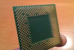 AMD Athlon XP 2600+ ����