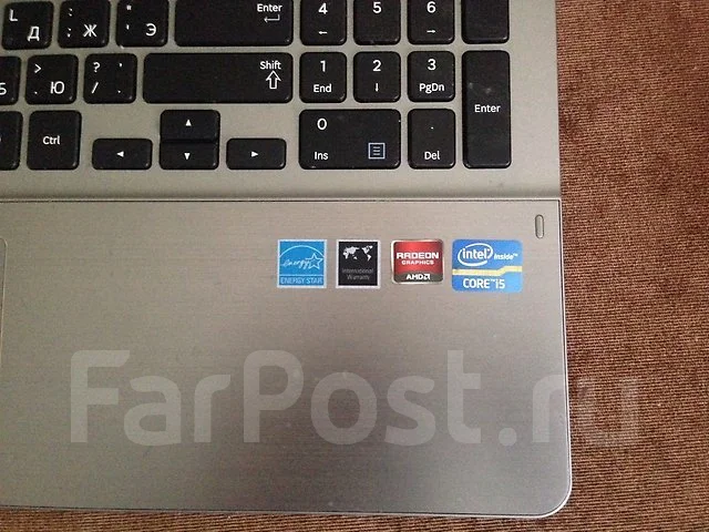 Samsung 510R5E. 2,6����, ��� 8 ��, ���� 750���, WiFi: 1, Bluetooth: 1, ����������� �� 2��. ����