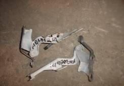 Крепление капота. Toyota Corolla, NZE120, NZE121, NZE124, ZZE124, ZZE123, ZZE122, ZZE121, ZZE120, NZE121G, NZE124G, ZZE122G, ZZE123G, ZZE124G Toyota C...