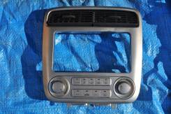 Консоль панели приборов. Honda Stream, RN5