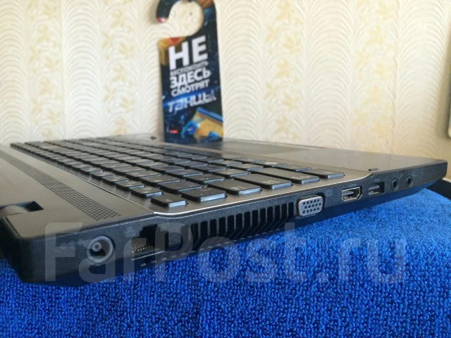 Samsung 300V5A. 2����, ��� 4 ��, ���� 320���, WiFi: 1, Bluetooth: 1, ����������� �� 3��. ����