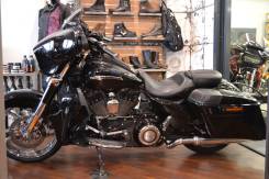 Harley-Davidson CVO Street Glide. 1 801 куб. см., исправен, птс, без пробега