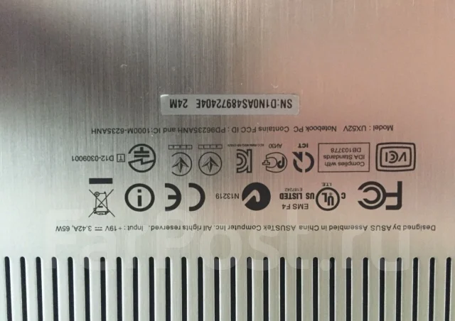 Asus ZenBook. WiFi: 1, Bluetooth: 1 ����