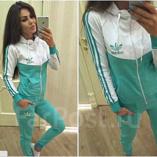 Мятный спортивный костюм adidas