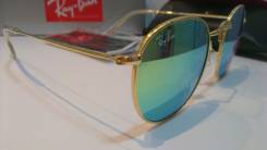 Очки Ray-Ban.