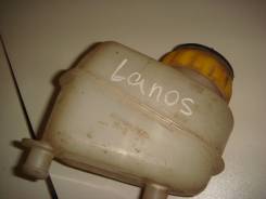 Бачок для тормозной жидкости. Chevrolet Lanos