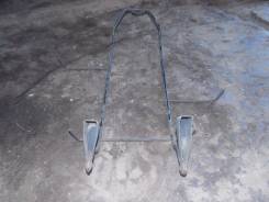 Крепление запасного колеса. Toyota Gaia, SXM10G