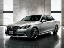 Накладка декоративная. Toyota Crown Majesta, AWS215, GWS214