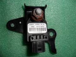 Датчик airbag. Toyota Avensis, ADT251, AZT250, AZT250L, AZT250W, AZT251, AZT251L, AZT251W, AZT255, AZT255W, CDT250, ZZT250, ZZT251, ZZT251L Двигатели...