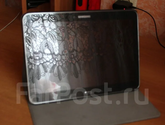 Samsung Galaxy Tab 4 ����
