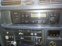 Блок управления климат-контролем. Toyota Hiace Toyota Granvia, KCH16W