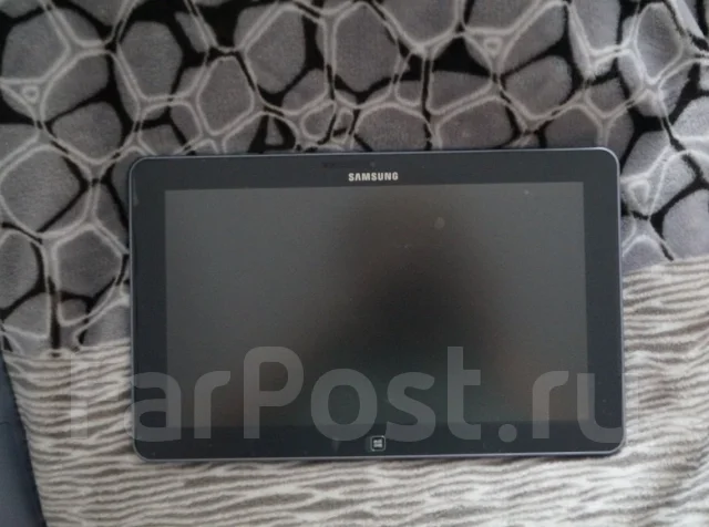 Samsung ATIV Smart PC. ��� 2048 ��, ���� 64���, WiFi: 1, Bluetooth: 1, ����������� �� 10��. ����
