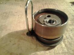 Натяжной ролик. Honda Stream, RN1, RN2 Honda Civic, EU1, EU2, EU3, EU4, EN2 Двигатели: D17A, D17A2, K20A1, 4EE2, D14Z5, D14Z6, D15Y2, D15Y3, D15Y4, D1...