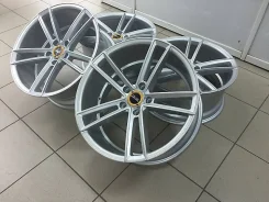OZ Racing X2. x18", 5x114.3, �� 73,1���. ����