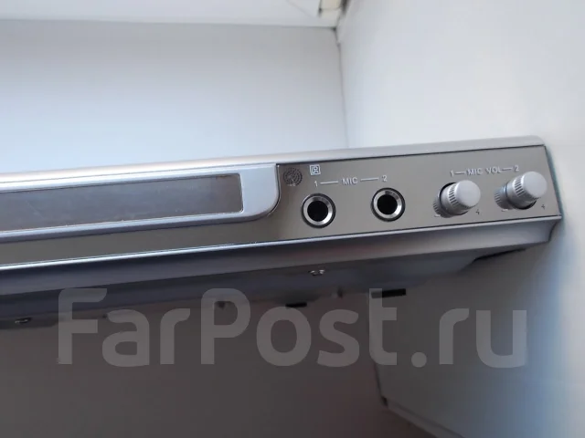 Neovo TX-22. 17" ����