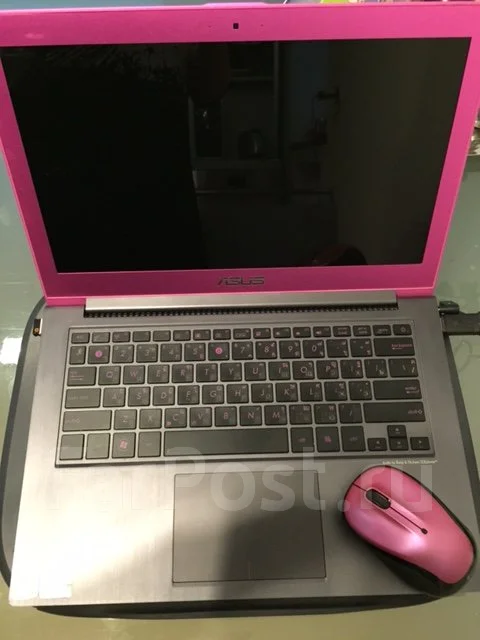 Asus ZenBook UX31E. 13.3", ���� 128���, WiFi: 1, Bluetooth: 1 ����