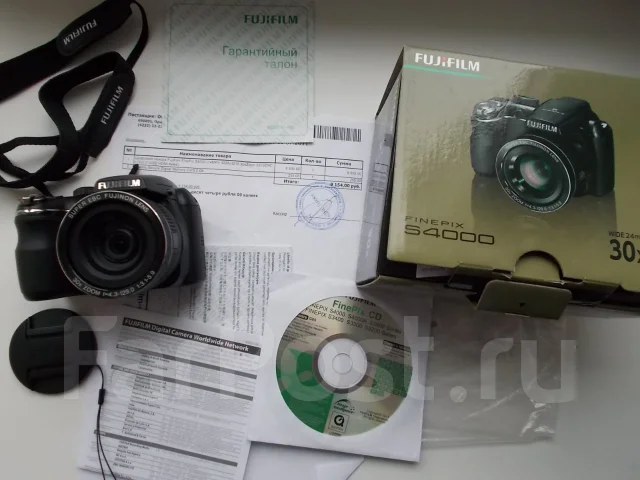 Fujifilm FinePix S4000. 10 - 14.9 ��, ���: 14� � ����� ����