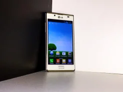 LG Optimus L7 ����