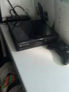 Microsoft Xbox 360 E ����