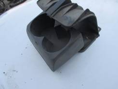 Подстаканник. Toyota Allion, ZZT245 Двигатель 1ZZFE