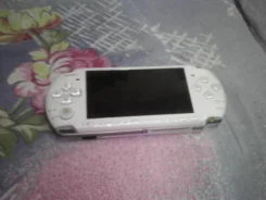 Sony PlayStation Portable 3000 ����