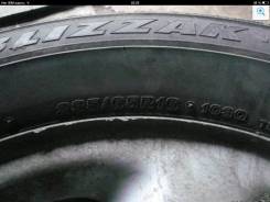 Bridgestone Blizzak Revo2. Зимние, без шипов, 2013 год, износ: 20%, 4 шт