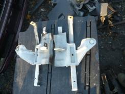 Крышка рамки радиатора. Nissan Vanette, SK22MN, SK22VN, SK82MN, SK82VN, SKF2MN, SKF2VN, SKP2MN