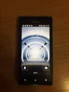 Sony Xperia J. �/�