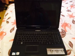 eMachines E525. 2,2����, ��� 2048 ��, ���� 160���, WiFi, ����������� �� 3��.