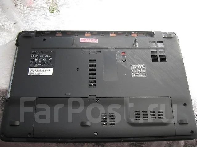eMachines E440. 15.6" ����