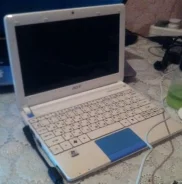 Acer Aspire One. 10.1", 160,0����, ��� 2048 ��, ���� 320 ��, WiFi, Bluetooth, ����������� �� 7 �.
