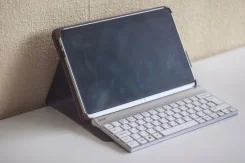 Acer Iconia Tab W700 128Gb ����