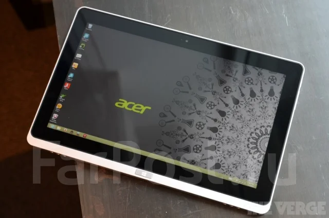 Acer Iconia Tab W700 128Gb ����