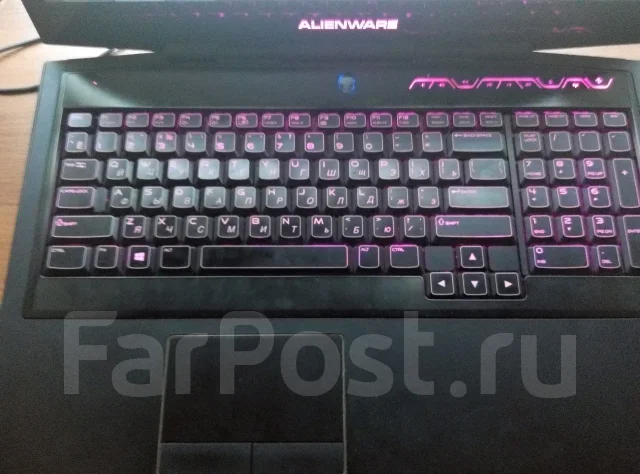 Alienware M17x R4. 2,7����, ��� 8 ��, ���� 700���, WiFi: 1, Bluetooth: 1 ����