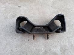Подушка коробки передач. Subaru Legacy, BC3, BD5, BG3, BF3, BG5, BD3 Subaru Impreza, GC8, GF8 Двигатели: EJ18E, EJ18S, EJ20D, EJ20E, EJ204