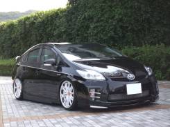 Накладка на решетку бампера. Toyota Prius. Под заказ
