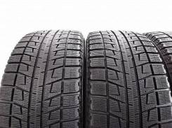 Bridgestone Blizzak Revo2. Зимние, без шипов, 2011 год, износ: 10%, 2 шт