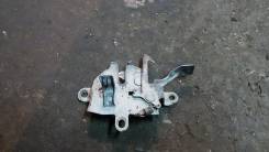 Замок капота. Toyota Corolla, AE101, AE100, AE102, AE100G, AE101G, AE109, AE104, AE104G Toyota Sprinter, AE102, AE100, AE101, AE104, AE109 Двигатели...