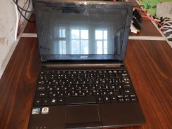 Acer Aspire One D257. 1,6����, ��� 1024 ��, ���� 250���, WiFi: 1, Bluetooth: 1, ����������� �� 6��. ����