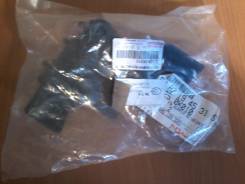 Накладка на бампер. Toyota Fortuner, GGN50, GGN60, KUN50, KUN51, KUN51L, KUN60, KUN60L, KUN61, LAN50, TGN51, TGN51L, TGN61 Toyota Hilux, GGN25, GGN35...