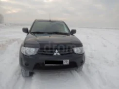 Mitsubishi L200 ����