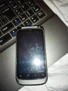 HTC Desire S. �/�