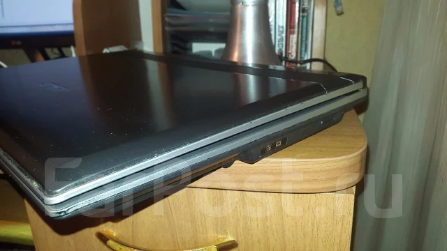 Asus X50SL. 15.4", 1 733����, ��� 2048 ��, ���� 120���, WiFi: 1, ����������� �� 2��. ����