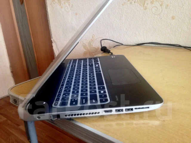 HP Pavilion 15. 15.6", 2,1����, ��� 6 ��, ���� 750���, WiFi: 1, Bluetooth: 1, ����������� �� 5��. ����