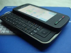 Nokia C6-00 ����
