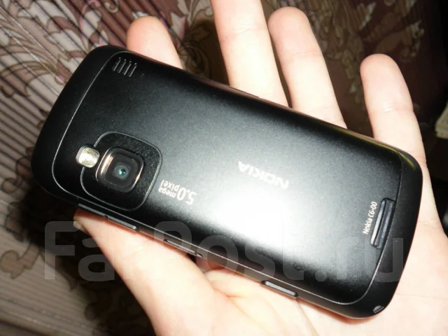 Nokia C6-00 ����