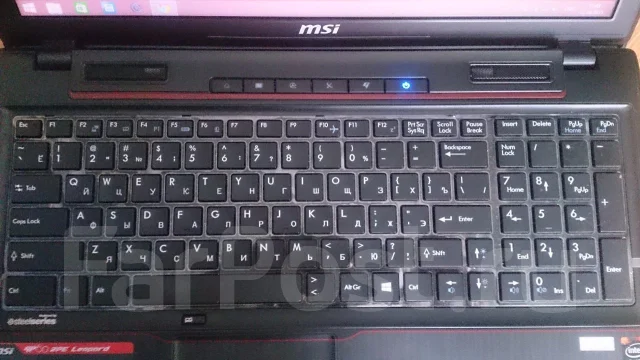 MSI GP60 2PE Leopard. 2,5����, ��� 8 ��, ���� 1 000���, WiFi: 1, Bluetooth: 1, ����������� �� 4��. ����