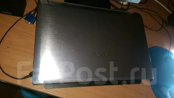 Asus N53SV. 2,1����, ��� 4 ��, ���� 320���, WiFi: 1, Bluetooth: 1, ����������� �� 2��. ����