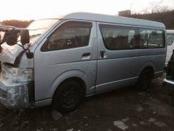 Toyota Hiace. TRH219, 2TR