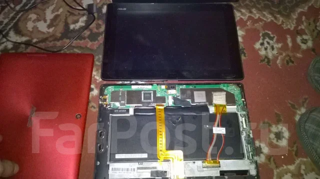 Asus Transformer Pad TF300TG 3G 16Gb ����